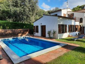 Villa1-1024-768-300x225